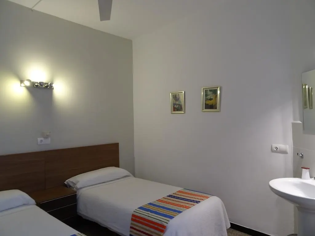 Hostal Ritzi Palma de Mallorca Guest house